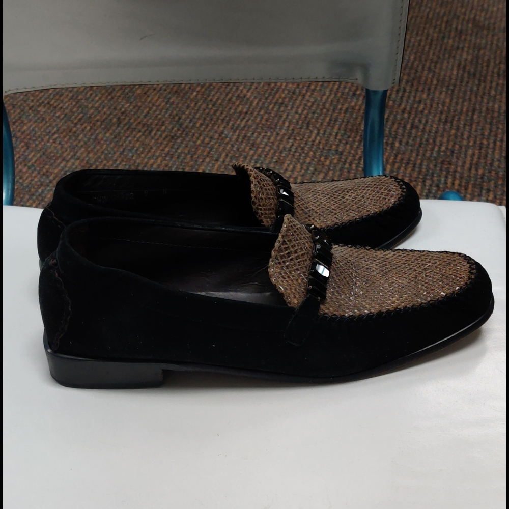 Stuart Weitzman size 9 narrow black suede loafers